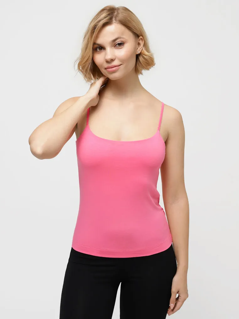T-shirt with thin straps