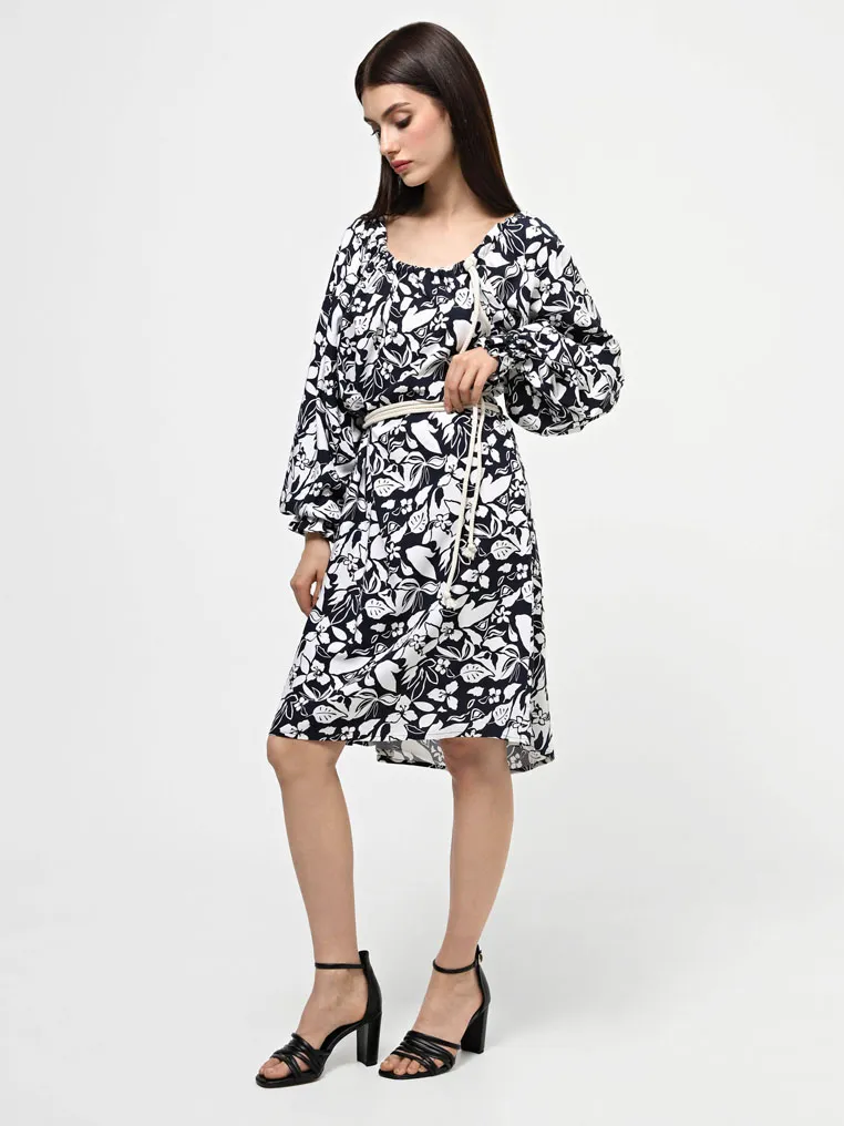 Dress with a print