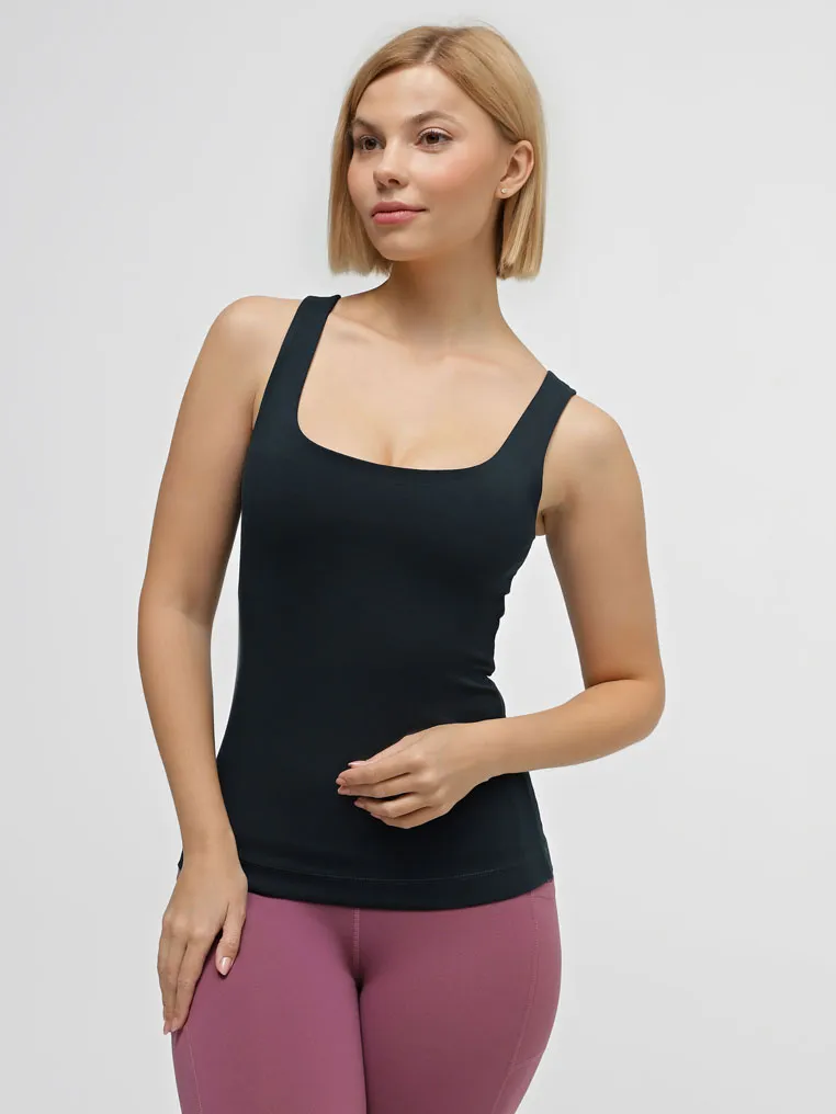 Майка на широких бретелях