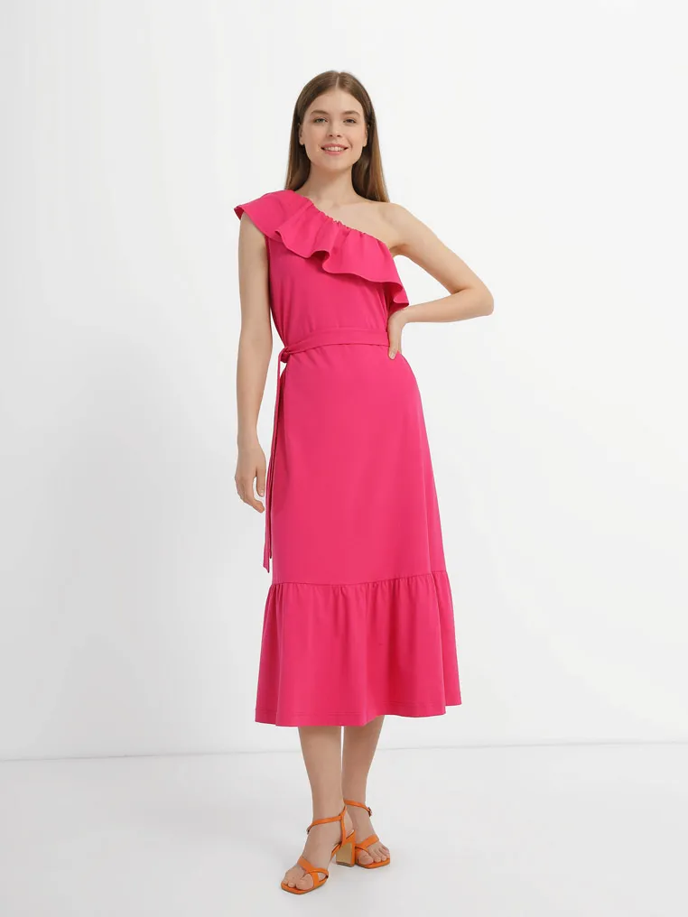 Dress with an open shoulder