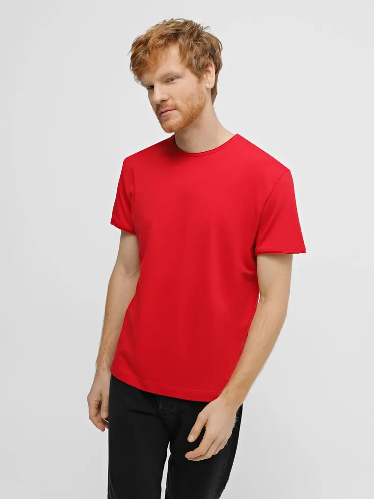 T-shirt with untreated edges